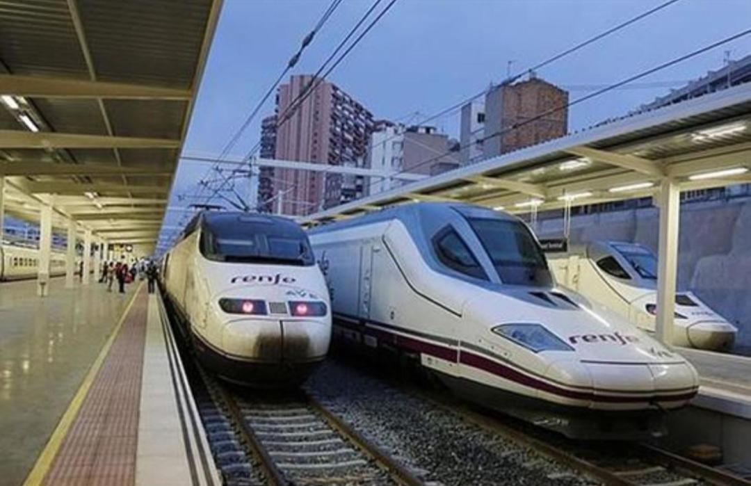 The Train Office Estudio 01 Alicante Kültér fotó